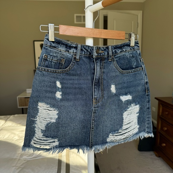 Forever 21 Denim Skirt - Picture 2 of 6